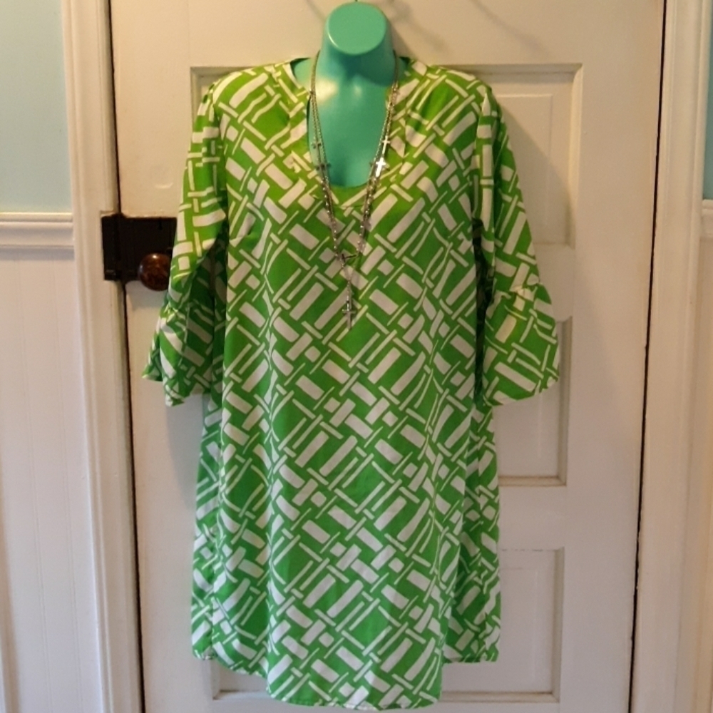 Buckhead betties large green white midi dress